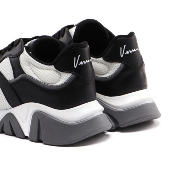 NWT$995 Versace Squalo White Black Chunky Sneakers Sz 44 IT-  11 US - Picture 4 of 16